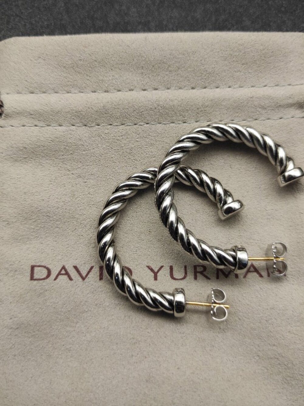 David Yurman 925 Silver Earrings with Original Pouch - Picture 6 of 6